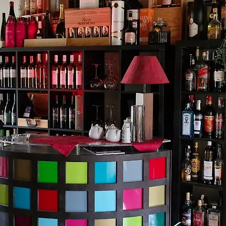 Domaine Le Clos Du Figuier Grisolles Bed & Breakfast