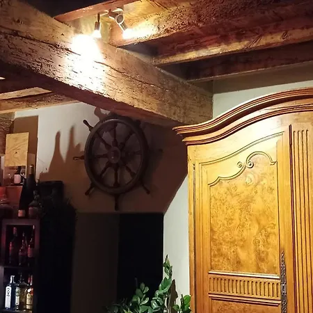 Domaine Le Clos Du Figuier Grisolles Bed & Breakfast 3*