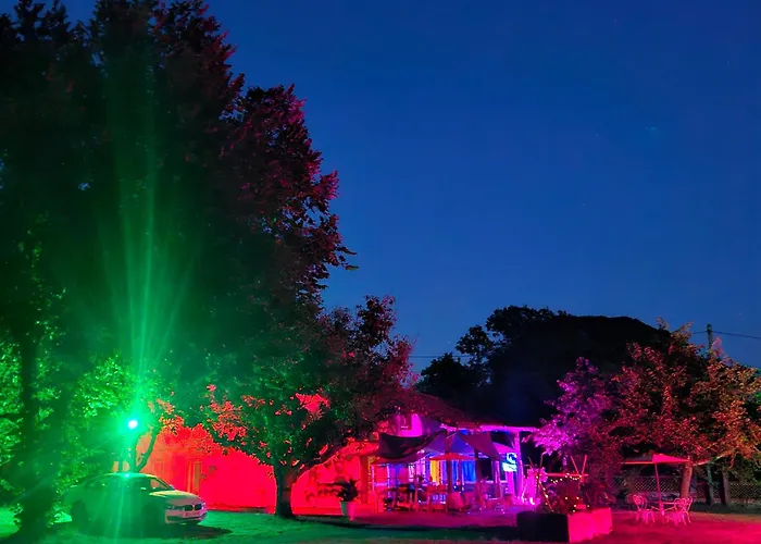 Domaine Le Clos Du Figuier Grisolles 3*